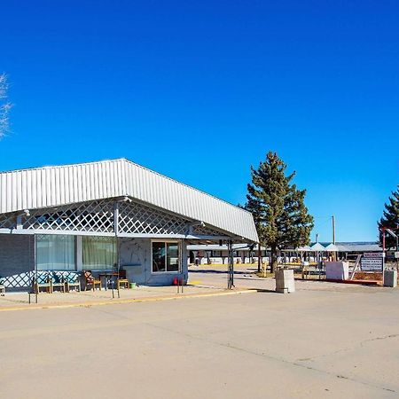 Rodeway Inn & Suites Raton Exterior foto